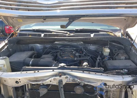 2010 Toyota Tundra Double Cab Sr5 z USA, uszkodzony, nr VIN 5TFRY5F18AX086972